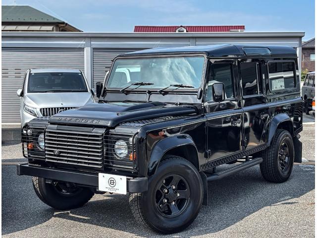 ディフェンダー  110 2.4 TDCi 純正16AW(ブラックペイント済) シートヒーター(フロント) 7インチインダッシュモニターオーディオ(MP5-C-PLAY)  ドラレコ付デジタルミラー Bカメラ Sキー(3枚目)