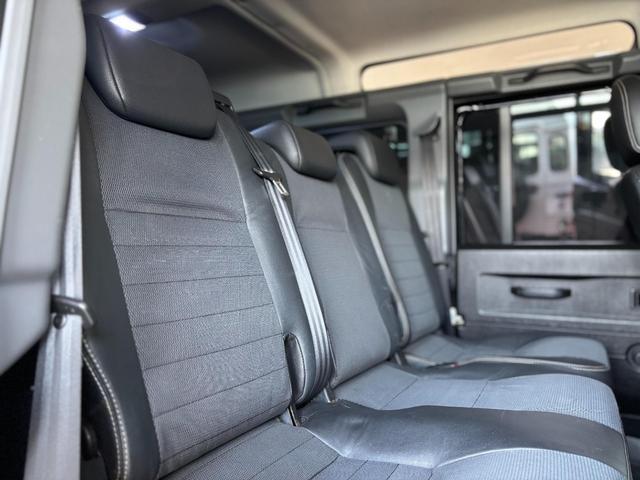 ディフェンダー  110 2.4 TDCi 純正16AW(ブラックペイント済) シートヒーター(フロント) 7インチインダッシュモニターオーディオ(MP5-C-PLAY)  ドラレコ付デジタルミラー Bカメラ Sキー(19枚目)