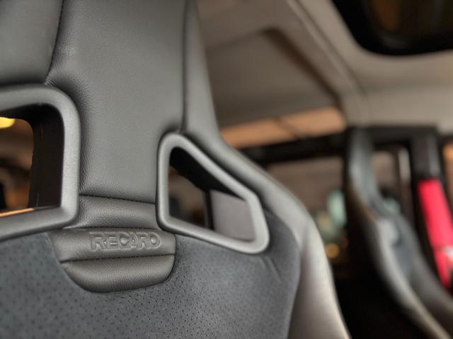 ディフェンダー  110 XS 2.2 TDCi 最終モデル 新並ワンオーナー 社外18インチAW NARDIステアリング RECAROシート  カラードシートベルト ホワイトコントラストルーフ 純正サンルーフ(27枚目)