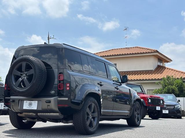 ディフェンダー 110X-ダイナミックHSE D300 ディーゼルターボ 4WD 3列シート7人乗り 20インチ“スタイル5098” スライディングパノラミックルーフ MERIDIAN 保証書 取説 記録簿 スペアキー(5枚目)