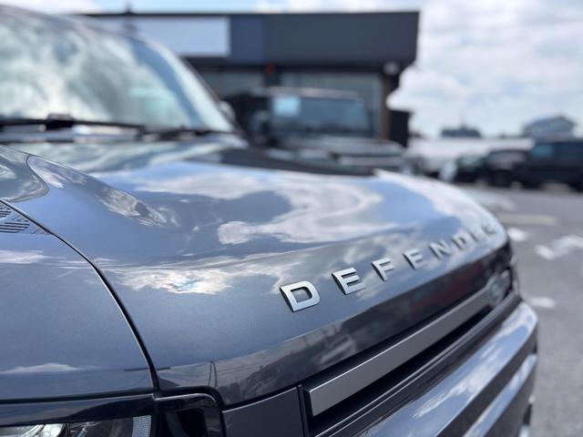 ディフェンダー 110X-ダイナミックHSE D300 ディーゼルターボ 4WD 3列シート7人乗り 20インチ“スタイル5098” スライディングパノラミックルーフ MERIDIAN 保証書 取説 記録簿 スペアキー(6枚目)