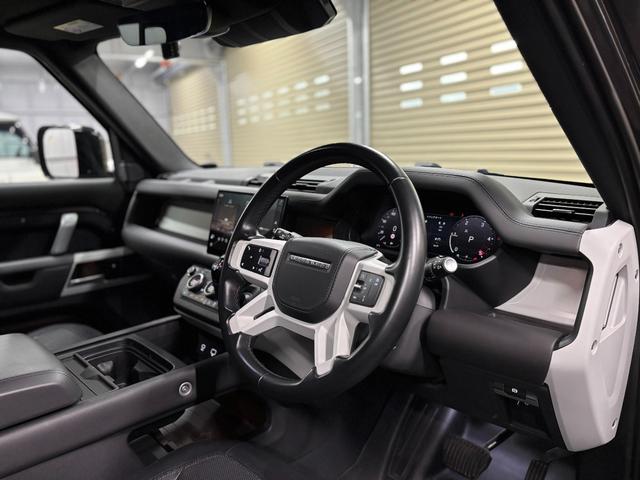 ディフェンダー 110X-ダイナミックHSE D300 ディーゼルターボ 4WD 3列シート7人乗り 20インチ“スタイル5098” スライディングパノラミックルーフ MERIDIAN 保証書 取説 記録簿 スペアキー(11枚目)