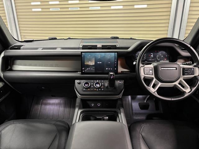ディフェンダー 110X-ダイナミックHSE D300 ディーゼルターボ 4WD 3列シート7人乗り 20インチ“スタイル5098” スライディングパノラミックルーフ MERIDIAN 保証書 取説 記録簿 スペアキー(20枚目)