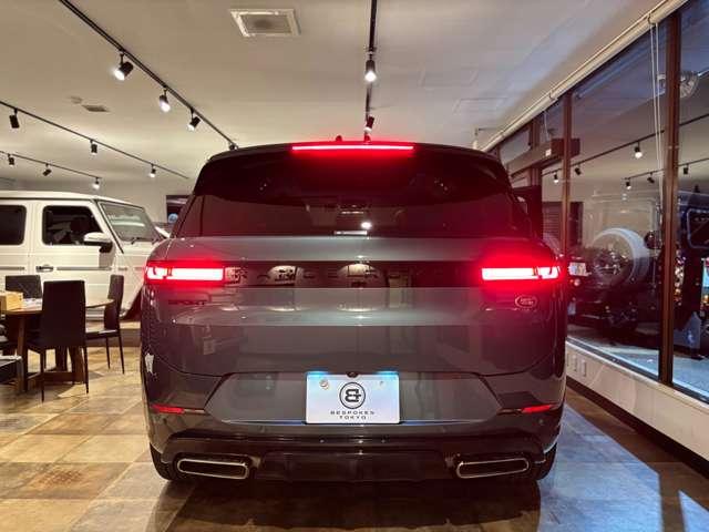 レンジローバースポーツ ローンチエディション　４ＷＤ　１６０台限定　ディーラー保証継承　２３インチＳｔｙｌｅ５１３５ＡＷ　ブラックエクステリアパック　コールドクライメートパック　サテンカーボントリム　Ｍｅｒｉｄｉａｎサウンドシステム（14枚目）