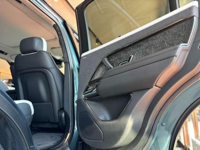 レンジローバースポーツ ローンチエディション　４ＷＤ　１６０台限定　ディーラー保証継承　２３インチＳｔｙｌｅ５１３５ＡＷ　ブラックエクステリアパック　コールドクライメートパック　サテンカーボントリム　Ｍｅｒｉｄｉａｎサウンドシステム（26枚目）