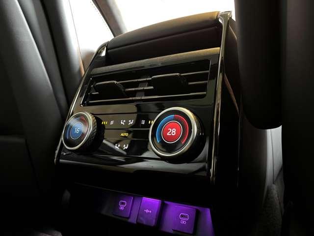 レンジローバースポーツ ローンチエディション　４ＷＤ　１６０台限定　ディーラー保証継承　２３インチＳｔｙｌｅ５１３５ＡＷ　ブラックエクステリアパック　コールドクライメートパック　サテンカーボントリム　Ｍｅｒｉｄｉａｎサウンドシステム（37枚目）