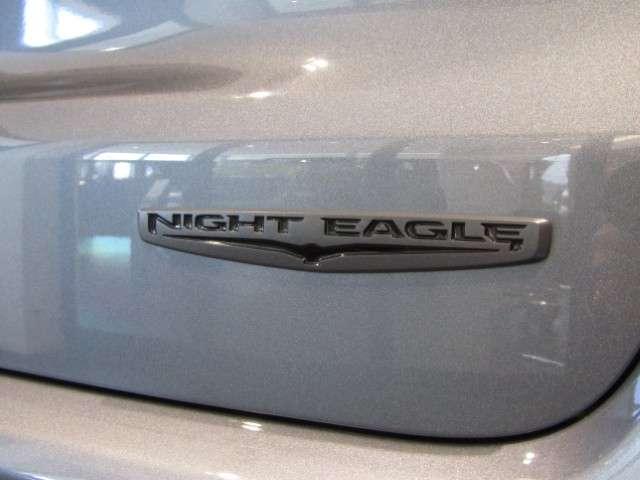 ジープ・コンパス ナイトイーグル 認定中古車 ハーフレザーシート AppleCarPlay ACC アルミホイール Rカメラ ナビ Uconnect ワンオーナー ACC機能 禁煙車(7枚目)