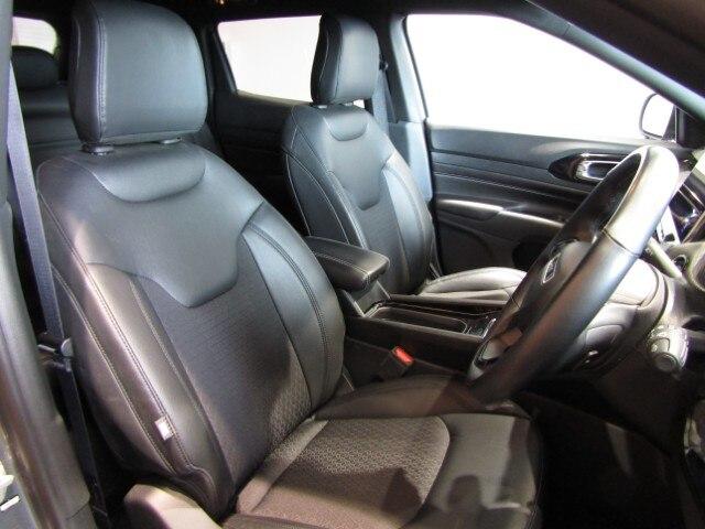 ジープ・コンパス ナイトイーグル 認定中古車 ハーフレザーシート AppleCarPlay ACC アルミホイール Rカメラ ナビ Uconnect ワンオーナー ACC機能 禁煙車(15枚目)