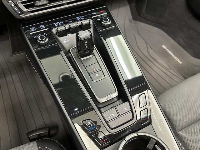９１１ ９１１タルガ４ＧＴＳ　２０２３年モデル　新車保証継承（16枚目）