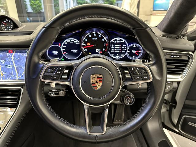 パナメーラ GTS 2019年モデル 認定中古車保証(10枚目)