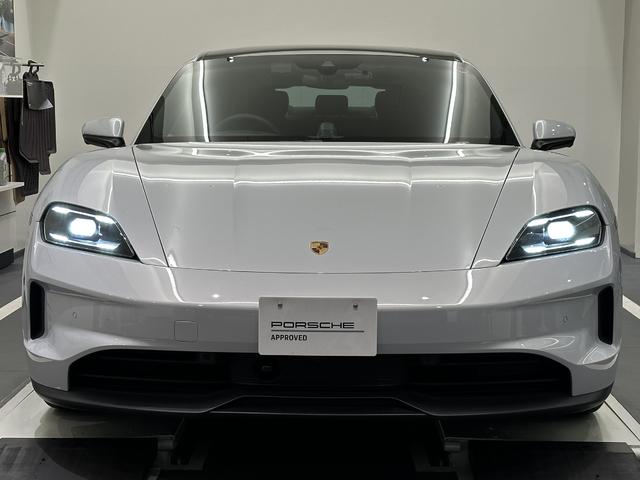 タイカン タイカン 2025年モデル 新車保証継承(2枚目)