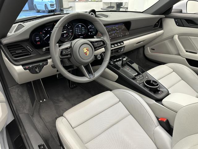 911 911タルガ4GTS 2024年モデル 新車保証継承(11枚目)