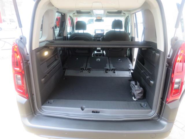 ベルランゴ マックス ブルーHDi LEDヘッドランプ アダプティブクルーズコントロール ブラインドスポットモニター レーンキープアシスト ステアリングヒーター Apple CarPlay&Android Auto対応(11枚目)