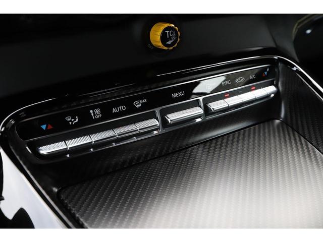 ＧＴ Ｒ　カーボンセラミックブレーキ　ＡＭＧエクステリアカーボンＰＫＧ　エッセンシャルＰＫＧ　フルレザーＰＫＧ　ＡＭＧトラックＰＫＧ　新車保証付き（60枚目）