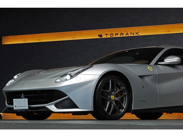 Ｆ１２ベルリネッタ ベースグレード　Ｆ１　ＤＣＴ　フロントリフター　ブラウンレザーインテリア　ＯＰ２０インチＡＷ　カーボンエアロ　ＪＢＬサウンド　正規ディーラー車（29枚目）