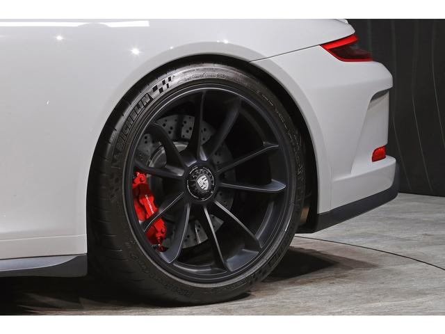 ９１１ ９１１ＧＴ３　ツーリングＰＫＧ　６速ＭＴ　スポーツクロノＰＫＧ　ＳＰ色クレヨン　レザーインテリア　ＰＤＬＳ＋付ＬＥＤライト　カーボンインテリアＰＫＧ　フロントリフター（31枚目）
