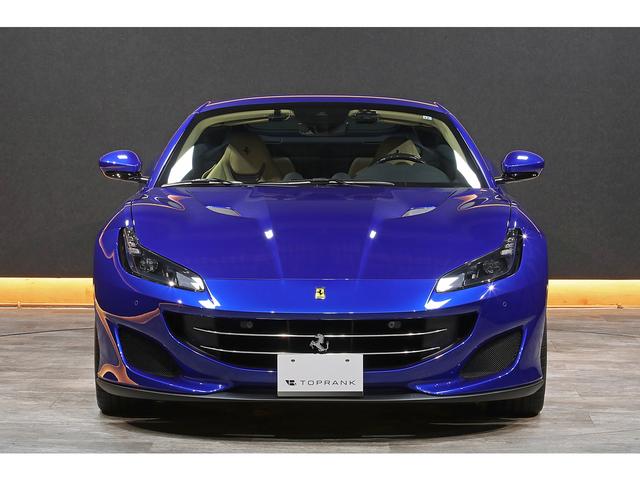 ポルトフィーノ ベースグレード　カーボンドライビングゾーン＋ＬＥＤ　デュアルモードマグネライド　スポーツエグゾースト　ベージュ革　ダイヤモンドリム２０インチＡＷ（13枚目）