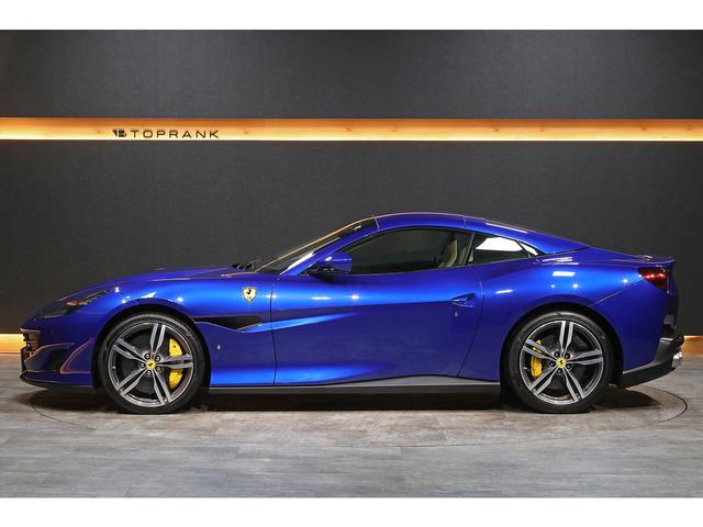 ポルトフィーノ ベースグレード　カーボンドライビングゾーン＋ＬＥＤ　デュアルモードマグネライド　スポーツエグゾースト　ベージュ革　ダイヤモンドリム２０インチＡＷ（20枚目）