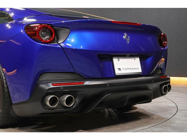 ポルトフィーノ ベースグレード　カーボンドライビングゾーン＋ＬＥＤ　デュアルモードマグネライド　スポーツエグゾースト　ベージュ革　ダイヤモンドリム２０インチＡＷ（24枚目）