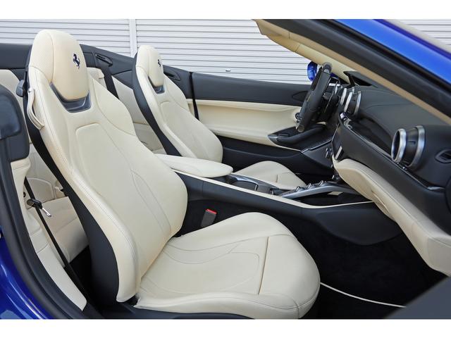 ポルトフィーノ ベースグレード　カーボンドライビングゾーン＋ＬＥＤ　デュアルモードマグネライド　スポーツエグゾースト　ベージュ革　ダイヤモンドリム２０インチＡＷ（34枚目）