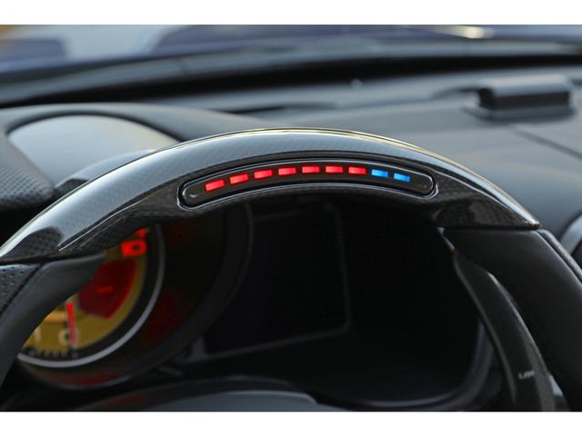 ポルトフィーノ ベースグレード　カーボンドライビングゾーン＋ＬＥＤ　デュアルモードマグネライド　スポーツエグゾースト　ベージュ革　ダイヤモンドリム２０インチＡＷ（41枚目）