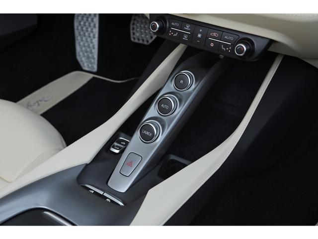 ポルトフィーノ ベースグレード　カーボンドライビングゾーン＋ＬＥＤ　デュアルモードマグネライド　スポーツエグゾースト　ベージュ革　ダイヤモンドリム２０インチＡＷ（45枚目）