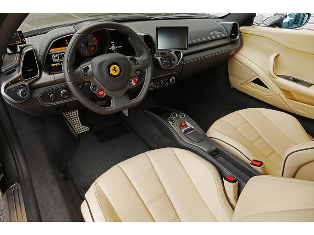 458イタリア ベースグレード 20インチダイアモンドカット鍛造AW ブリリアント可変バルブマフラー ロベルタリフティング クレマレザー カーボンエアロ 正規ディーラー車(10枚目)