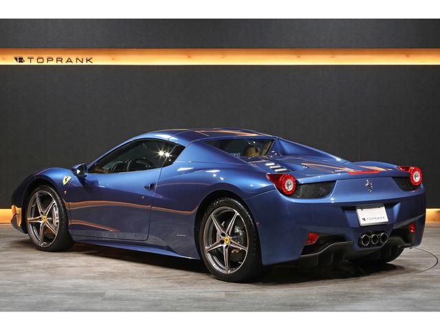 ４５８スパイダー ベースグレード　Ｆ１　ＤＣＴ　ブルーミラボー　クオイオレザー　カーボンドライビングゾーン＋ＬＥＤステアリング　２０インチ鍛造ＡＷ　正規ディーラー車（21枚目）