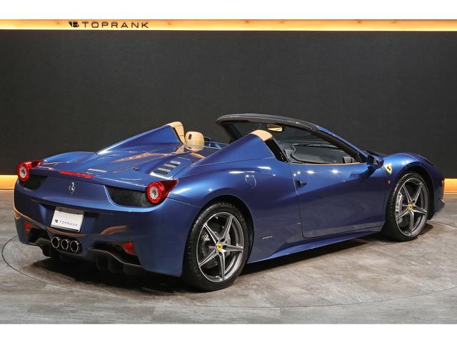 ４５８スパイダー ベースグレード　Ｆ１　ＤＣＴ　ブルーミラボー　クオイオレザー　カーボンドライビングゾーン＋ＬＥＤステアリング　２０インチ鍛造ＡＷ　正規ディーラー車（27枚目）