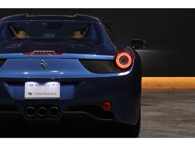 ４５８スパイダー ベースグレード　Ｆ１　ＤＣＴ　ブルーミラボー　クオイオレザー　カーボンドライビングゾーン＋ＬＥＤステアリング　２０インチ鍛造ＡＷ　正規ディーラー車（32枚目）