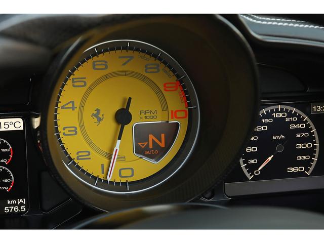 ４５８スパイダー ベースグレード　Ｆ１　ＤＣＴ　ブルーミラボー　クオイオレザー　カーボンドライビングゾーン＋ＬＥＤステアリング　２０インチ鍛造ＡＷ　正規ディーラー車（51枚目）