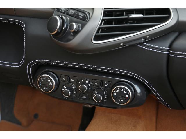 ４５８スパイダー ベースグレード　Ｆ１　ＤＣＴ　ブルーミラボー　クオイオレザー　カーボンドライビングゾーン＋ＬＥＤステアリング　２０インチ鍛造ＡＷ　正規ディーラー車（54枚目）