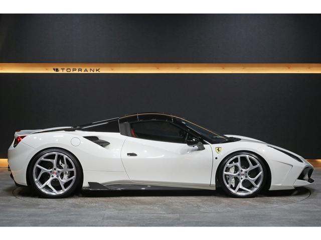 488スパイダー ベースグレード F1 DCT カーボンドライビングゾーン レーシングシート カーボンエアロ VOSSEN21/22インチAW ブリリアントマフラー(5枚目)