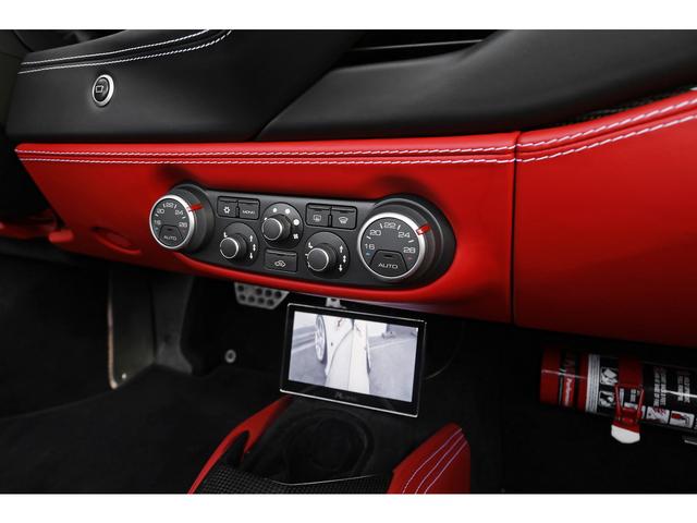 488スパイダー ベースグレード F1 DCT カーボンドライビングゾーン レーシングシート カーボンエアロ VOSSEN21/22インチAW ブリリアントマフラー(56枚目)