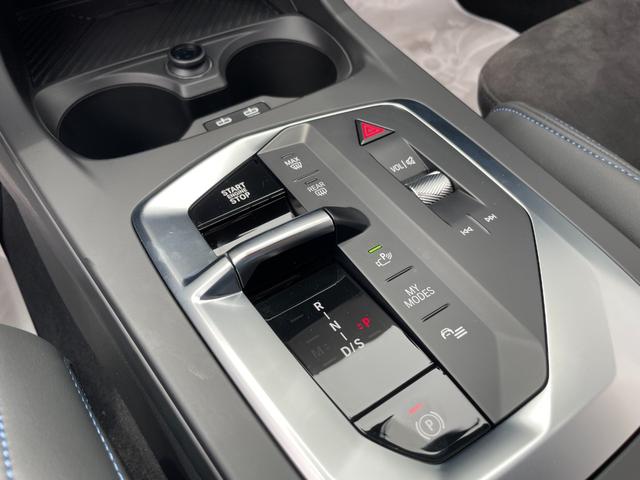 １シリーズ １２０　Ｍスポーツ　認定中古車　元デモカー　カーブドディスプレイ　ヘッドアップディスプレイ　ＡｐｐｌｅＣａｒＰｌａｙ　シートヒーター　ＡＣＣ　ワイヤレスチャージ　アラウンドビューバックカメラ　電動シート　ＥＴＣ　禁煙車（36枚目）