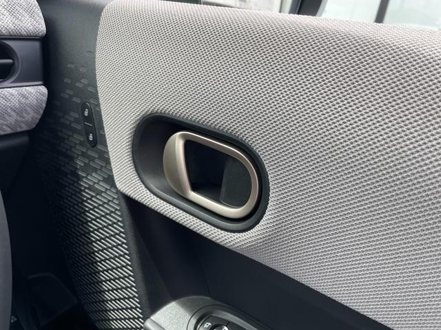 ＭＩＮＩ クーパーＣ　フェイバリット・トリム　認定中古車　元デモカー　シートヒーター　ステアリングヒーター　ＡＣＣ　バックカメラ　ＡｐｐｌｅＣａｒＰｌａｙ　ワイヤレスチャージ　衝突軽減ブレーキ　１７インチＡＷ　ＥＴＣ（28枚目）