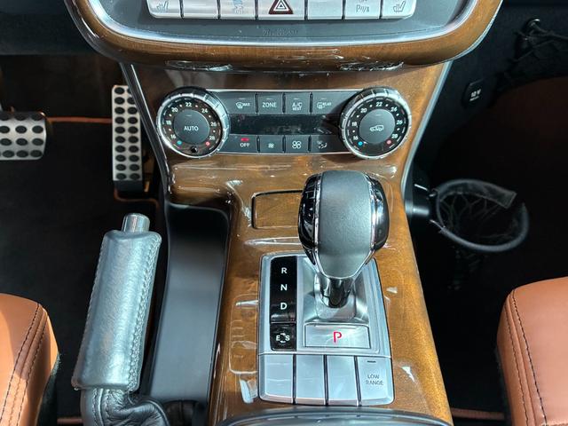 Gクラス G550 左H designoシート AMG20AW HarmanKardonサウンド D記録簿 チューライトレッド サンルーフ パワーシート シートメモリー シートヒーター ドラレコ ETC 社外レーダー(44枚目)