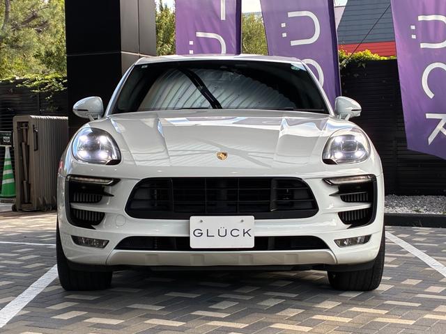 マカン マカンGTS スポーツクロノPKG パノラマルーフ 21インチAW BOSE スポーツエグゾースト シートメモリー エントリードライブ シートヒーター カーボンインテリアPKG TV PDLS+ 内装アルカンターラ(3枚目)