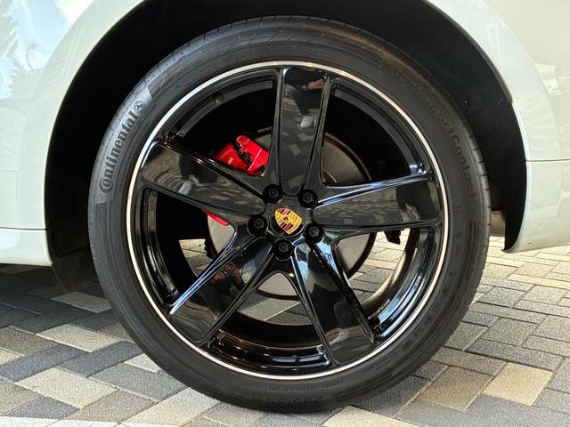 マカン マカンGTS スポーツクロノPKG パノラマルーフ 21インチAW BOSE スポーツエグゾースト シートメモリー エントリードライブ シートヒーター カーボンインテリアPKG TV PDLS+ 内装アルカンターラ(12枚目)