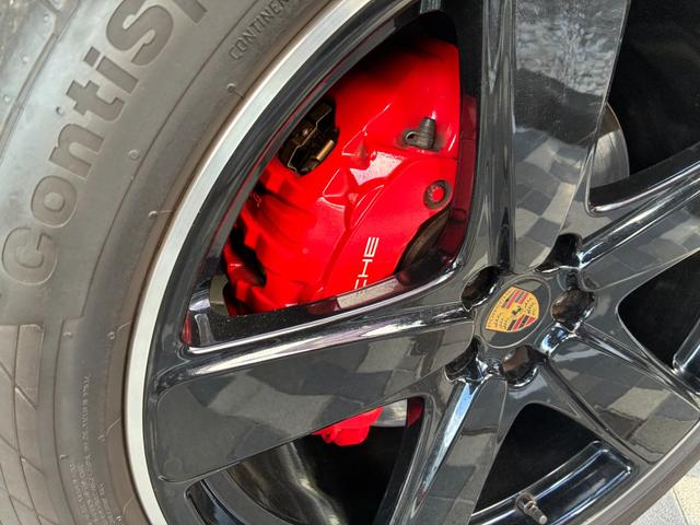 マカン マカンGTS スポーツクロノPKG パノラマルーフ 21インチAW BOSE スポーツエグゾースト シートメモリー エントリードライブ シートヒーター カーボンインテリアPKG TV PDLS+ 内装アルカンターラ(15枚目)