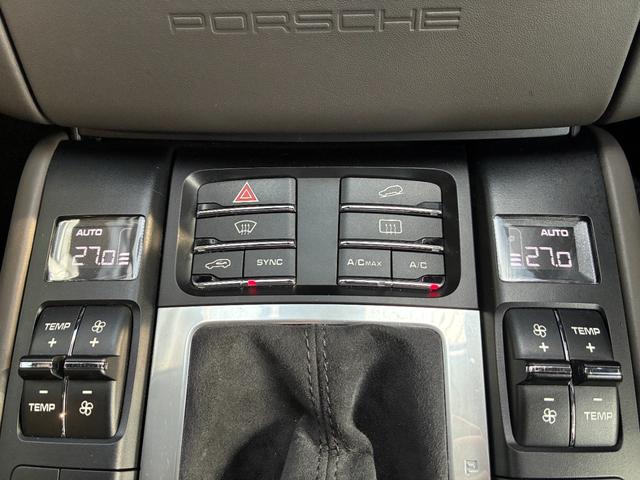 マカン マカンGTS スポーツクロノPKG パノラマルーフ 21インチAW BOSE スポーツエグゾースト シートメモリー エントリードライブ シートヒーター カーボンインテリアPKG TV PDLS+ 内装アルカンターラ(50枚目)