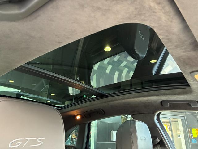 マカン マカンGTS スポーツクロノPKG パノラマルーフ 21インチAW BOSE スポーツエグゾースト シートメモリー エントリードライブ シートヒーター カーボンインテリアPKG TV PDLS+ 内装アルカンターラ(60枚目)