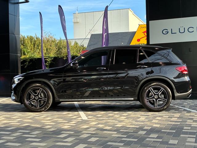 ＧＬＣ ＧＬＣ２２０ｄ　４マチック　ナイトエディション　特別仕様車　１オーナー　ＡＭＧスタイリングＰＫＧ　ナイトＰＫＧ　１９インチアルミ　　サンルーフ　ＡＣＣ　ＢＳＭ　ブラックアッシュウッドインテリア　パワーシート　シートヒーター　シートメモリー　ＥＴＣ（5枚目）
