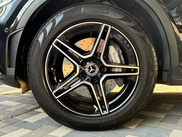 ＧＬＣ ＧＬＣ２２０ｄ　４マチック　ナイトエディション　特別仕様車　１オーナー　ＡＭＧスタイリングＰＫＧ　ナイトＰＫＧ　１９インチアルミ　　サンルーフ　ＡＣＣ　ＢＳＭ　ブラックアッシュウッドインテリア　パワーシート　シートヒーター　シートメモリー　ＥＴＣ（11枚目）