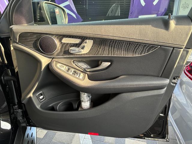 ＧＬＣ ＧＬＣ２２０ｄ　４マチック　ナイトエディション　特別仕様車　１オーナー　ＡＭＧスタイリングＰＫＧ　ナイトＰＫＧ　１９インチアルミ　　サンルーフ　ＡＣＣ　ＢＳＭ　ブラックアッシュウッドインテリア　パワーシート　シートヒーター　シートメモリー　ＥＴＣ（23枚目）