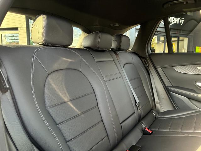 ＧＬＣ ＧＬＣ２２０ｄ　４マチック　ナイトエディション　特別仕様車　１オーナー　ＡＭＧスタイリングＰＫＧ　ナイトＰＫＧ　１９インチアルミ　　サンルーフ　ＡＣＣ　ＢＳＭ　ブラックアッシュウッドインテリア　パワーシート　シートヒーター　シートメモリー　ＥＴＣ（26枚目）