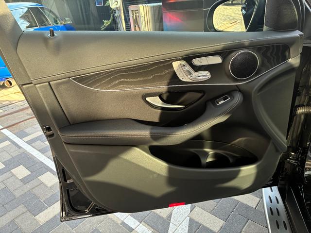 ＧＬＣ ＧＬＣ２２０ｄ　４マチック　ナイトエディション　特別仕様車　１オーナー　ＡＭＧスタイリングＰＫＧ　ナイトＰＫＧ　１９インチアルミ　　サンルーフ　ＡＣＣ　ＢＳＭ　ブラックアッシュウッドインテリア　パワーシート　シートヒーター　シートメモリー　ＥＴＣ（31枚目）