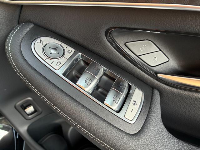 ＧＬＣ ＧＬＣ２２０ｄ　４マチック　ナイトエディション　特別仕様車　１オーナー　ＡＭＧスタイリングＰＫＧ　ナイトＰＫＧ　１９インチアルミ　　サンルーフ　ＡＣＣ　ＢＳＭ　ブラックアッシュウッドインテリア　パワーシート　シートヒーター　シートメモリー　ＥＴＣ（42枚目）