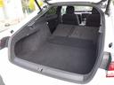 後席を倒すことで1550Lを超える容量となり、クーペスチルのデザインからは想像できないほどのラゲッジスペースとなります。