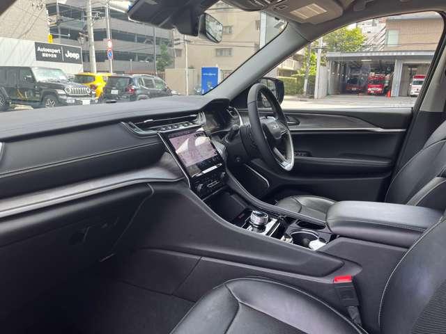 ジープ・グランドチェロキー リミテッド　４ＷＤ　新車保証継承　ＥＴＣ　ａｐｐｌｅカープレイａｎｄｒｏｉｄオート（29枚目）